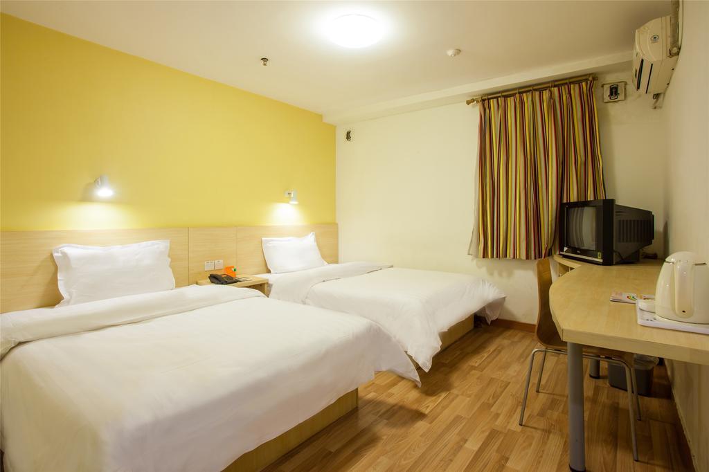 7Days Inn Huaihua Train Station Square المظهر الخارجي الصورة